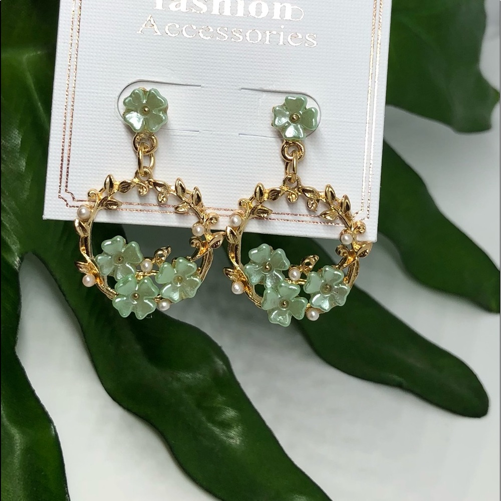 Flower earrings